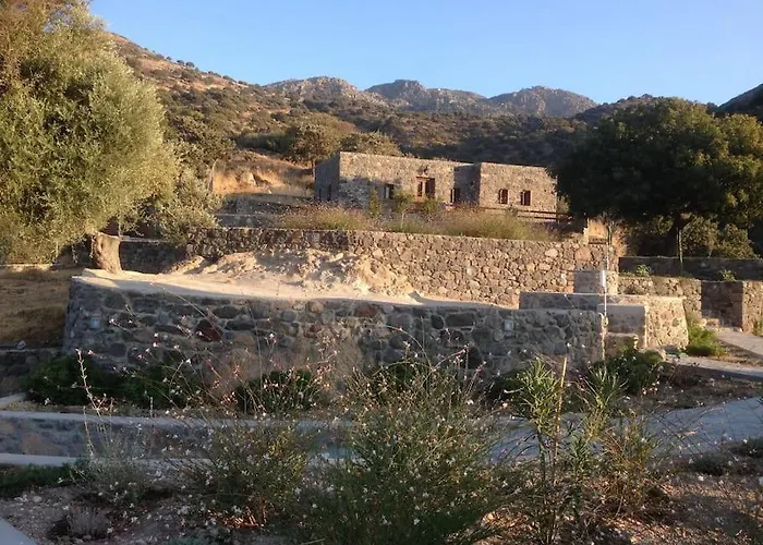 Feriehus Loutra Olive Garden Stone House #2 Mandrákion