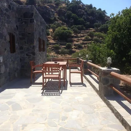 Σπίτι διακοπών Loutra Olive Garden Stone House #2 Μανδράκι