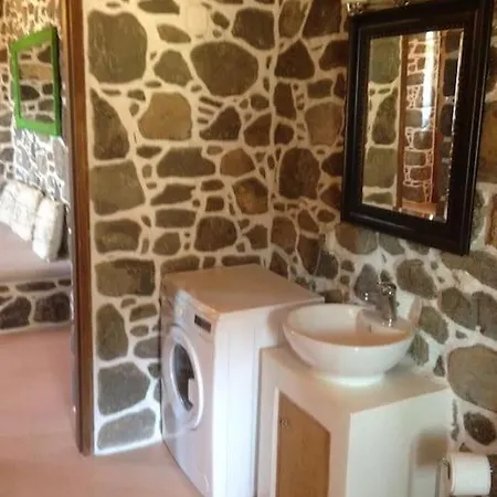 Loutra Olive Garden Stone House #2 Dom wakacyjny