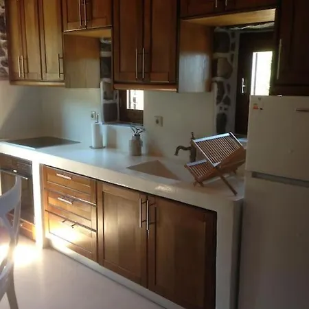 Loutra Olive Garden Stone House #2 Dom wakacyjny